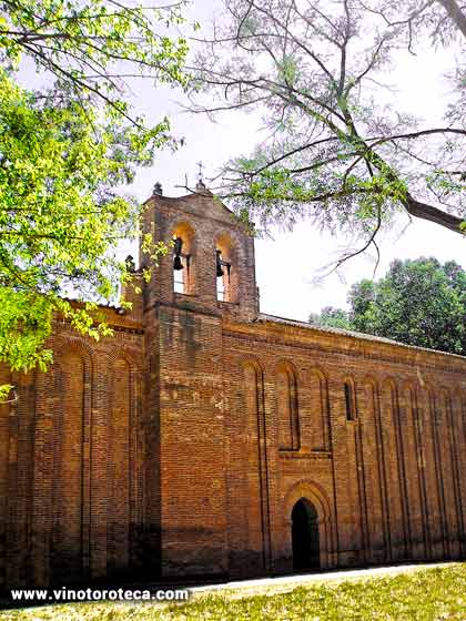 "Ermita de Santa María de la Vega. Ermita del Cristo de las Batallas, Patrón de Toro. Monumentos. Turismo. Zamora"