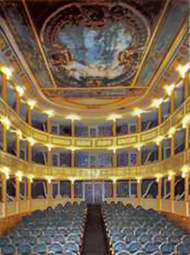 "Teatro Latorre de Toro (Zamora)"