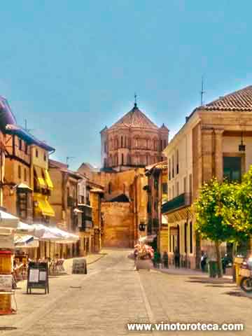 "Poesía dedicada a Toro. Colegiata. Plaza. Ayuntamiento. Turismo"