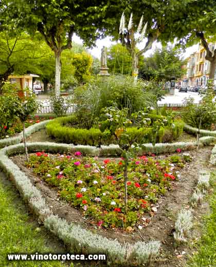 "Plaza de Santa Marina. Toro. Zamora. Turismo. Ruta del vino"